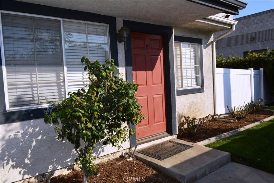 Beautiful end unit in a small complex with pool and a private yard. The Master suite has a private balcony to enjoy sunsets or sunbath.  Newer stove, dishwasher, paint, flooring all in move in condition. This home is uniquely endowed with your own fenced yard to entertain in.  Private & quiet yet close to shopping, transportation & restaurants.  The community offers, public golf course & tennis courts, park & churches nearby, free Summer concerts & movies under ancient oak trees. When hot, cool off in the community pool fenced for security. Great schools & nice neighborhood. Von's is close by when you need to get medicine or milk late at night.   2 car attached garage with 2 guest parking spots next to this home is safe & convenient with auto opener. Available now. Owners are real estate licensees. Good credit is a must. Thank you for your interest.