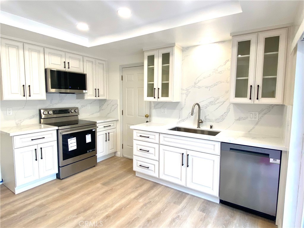 Properties 3 22942 Via Cruz