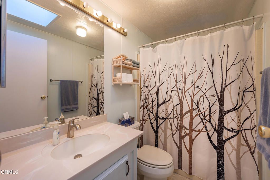 listing image 130727287591502259134