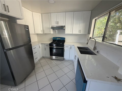 Photo of 9800 Vesper AVE #96, Panorama City, CA 91402 (MLS # SR26169017)