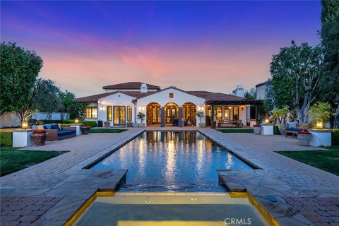 Photo of 25473 Prado De Las Calabazas, Calabasas, CA 91302 (MLS # SR26103095)