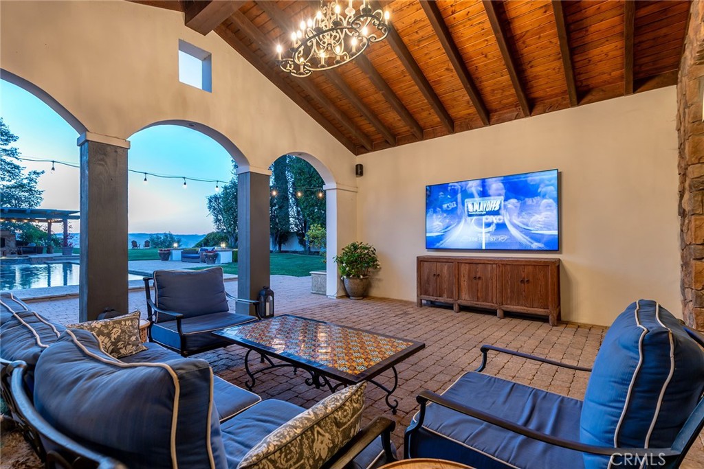 Calabasas, California, 91302, United States, 5 Bedrooms Bedrooms, ,6 BathroomsBathrooms,Residential,Active,2045696