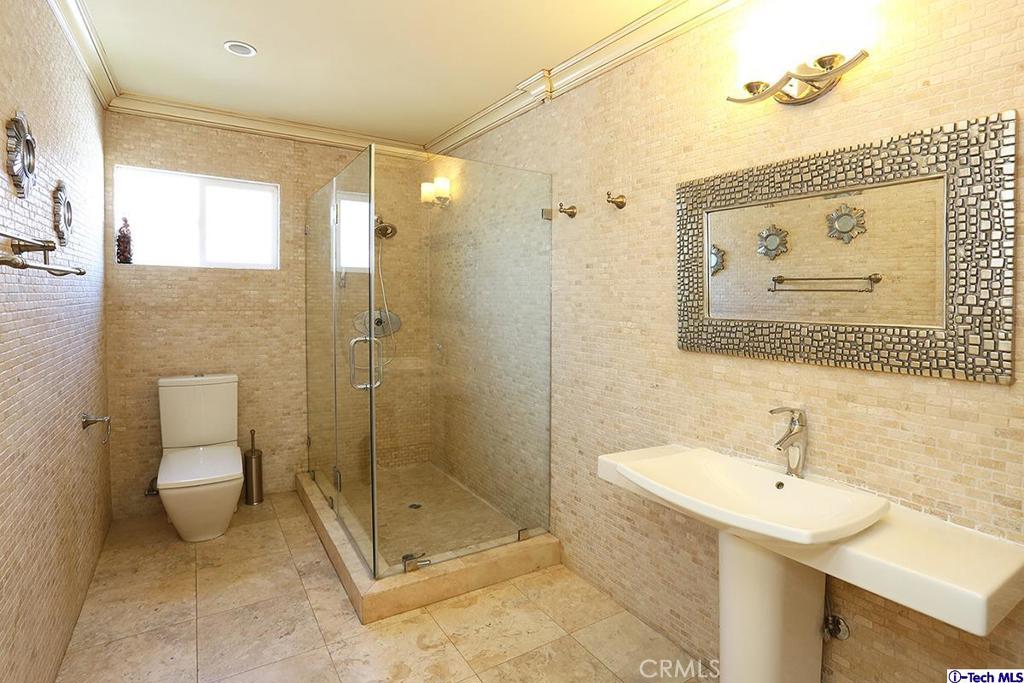 Custom - Residential Lease