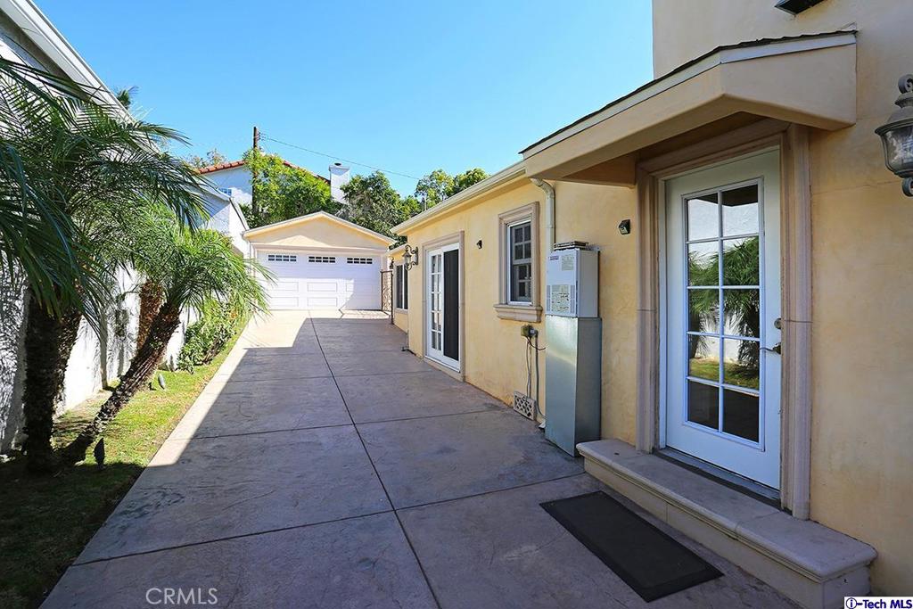 Custom - Residential Lease