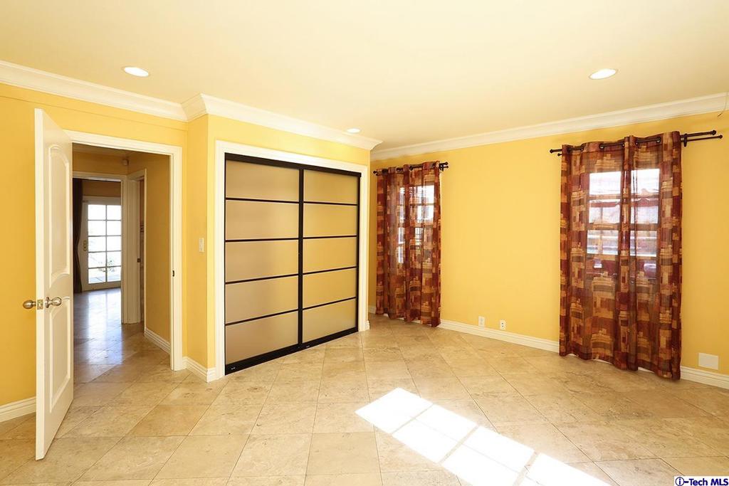 Custom - Residential Lease