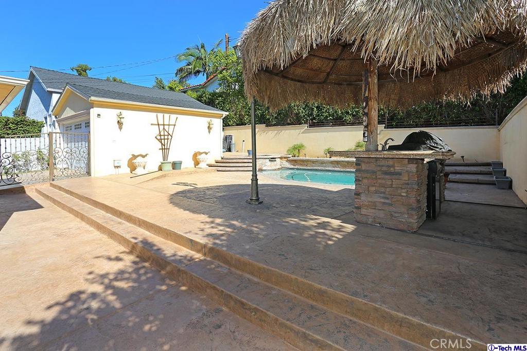 Custom - Residential Lease
