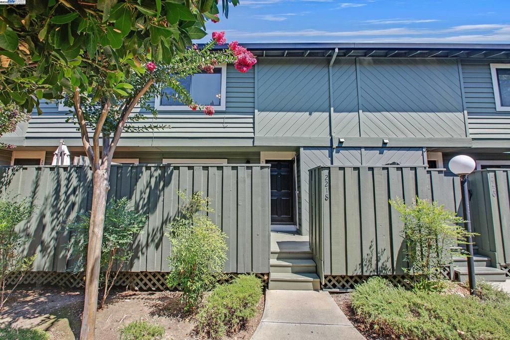2218 Fazeli Court