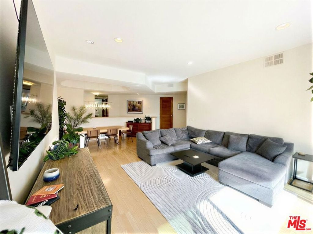 Photo of 750 S Bundy Drive #203, Los Angeles, CA 90049 (MLS # 26640271)