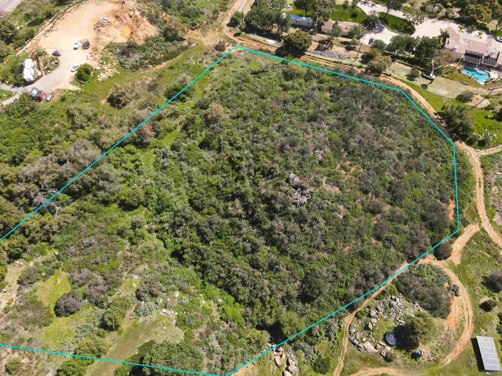 PREMIUM VIEW LOT! 3.53 acres surrounded by newly constructed million dollar homes adjacent to Valley View and across the street from the KB Home Park Circle Community. Build your custom compound with breathtaking mountain views and room to roam, or potentially subdivide and maximize. Per county, minimum lot size 2 acres. Easement access from Mirar De Valle. Power & city water access located at street. Horses & agricultural use allowed. Conveniently located close to restaurants, shopping, Valley View Casino, golfing & more. Seller financing considered with the right offer!