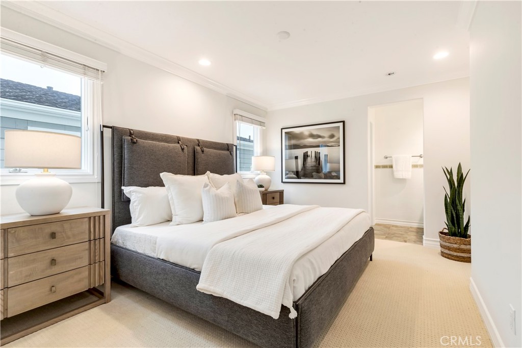 Castaways (CAST) - Residential