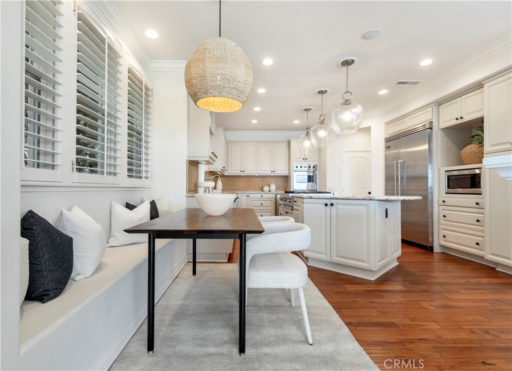 Castaways (CAST) - Residential