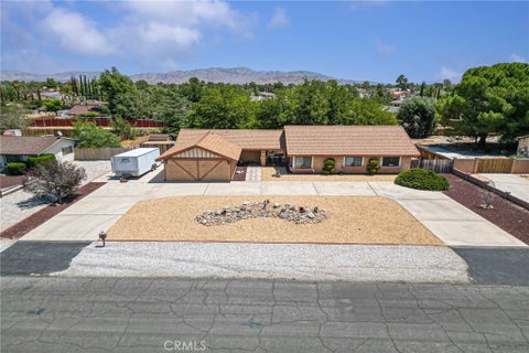 Photo of 13275 Shawnee RD, Apple Valley, CA 92308 (MLS # CV26155713)