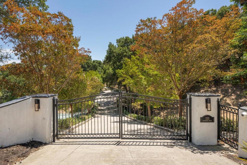 333 Raymundo Drive
