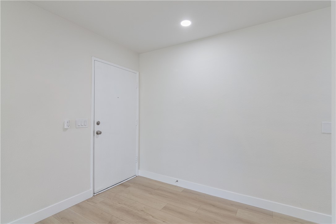 1231 S Buena Vista