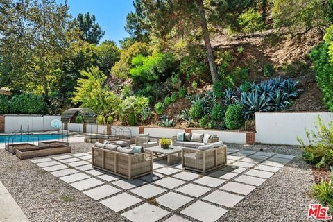 Tiny photo for 10612 Lindamere Drive, Los Angeles, CA 90077 (MLS # 25594991)