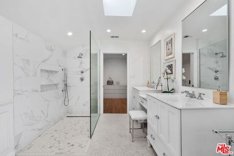 Tiny photo for 10612 Lindamere Drive, Los Angeles, CA 90077 (MLS # 25594991)
