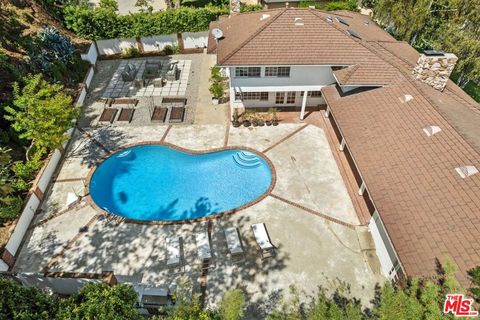 Tiny photo for 10612 Lindamere Drive, Los Angeles, CA 90077 (MLS # 25594991)