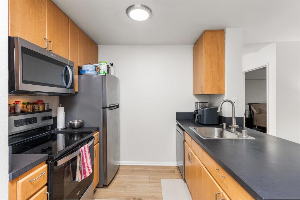 1435 India St. 405