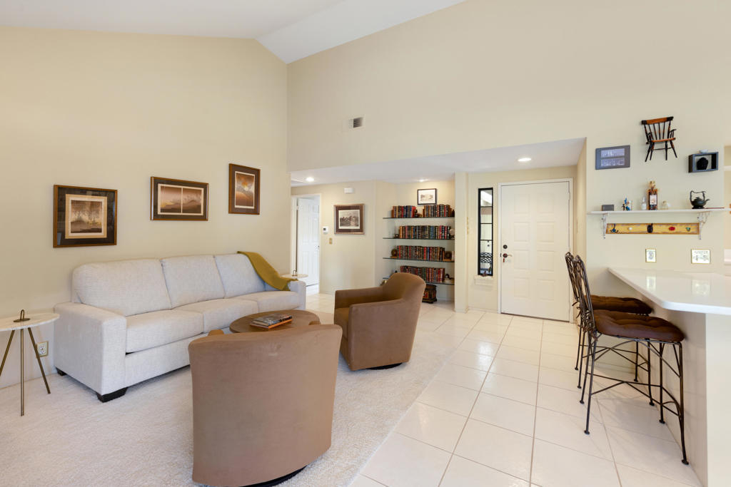 Desert Falls C.C. - Residential Lease