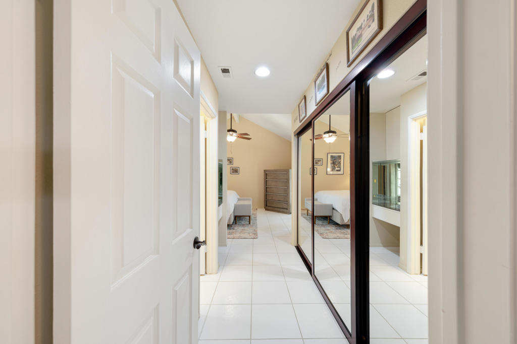 Desert Falls C.C. - Residential Lease