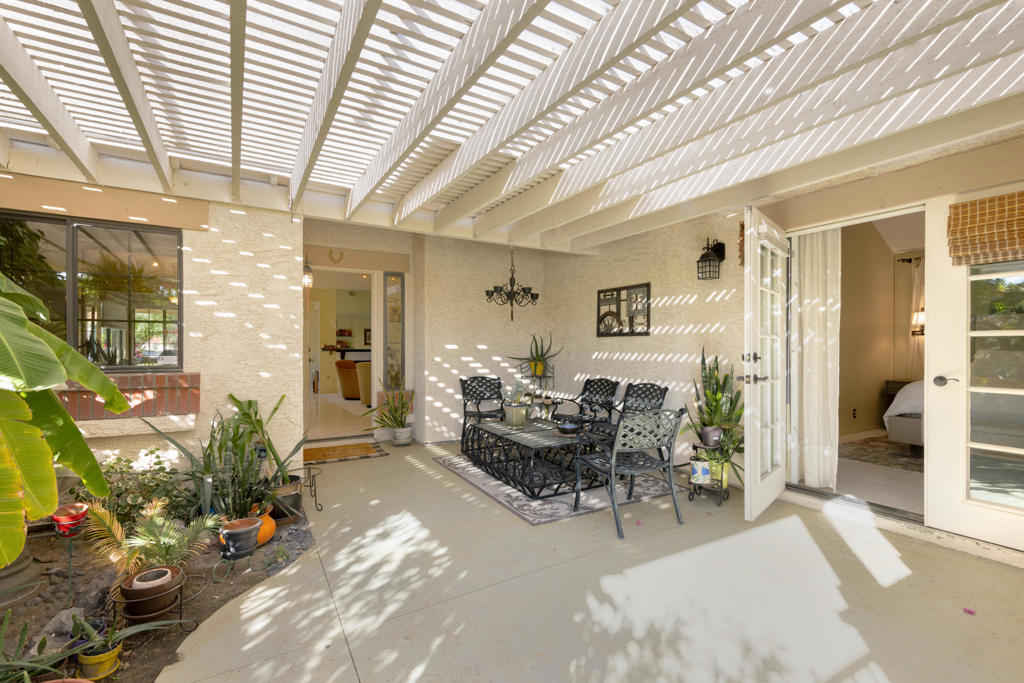 Desert Falls C.C. - Residential Lease