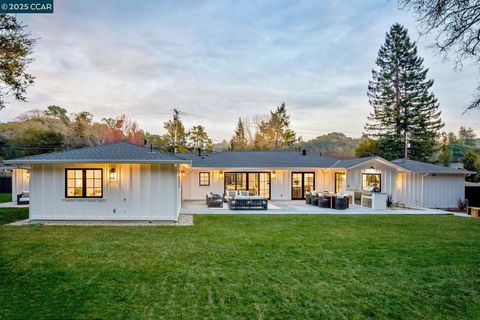 181 Lombardy Lane Orinda CA 94563