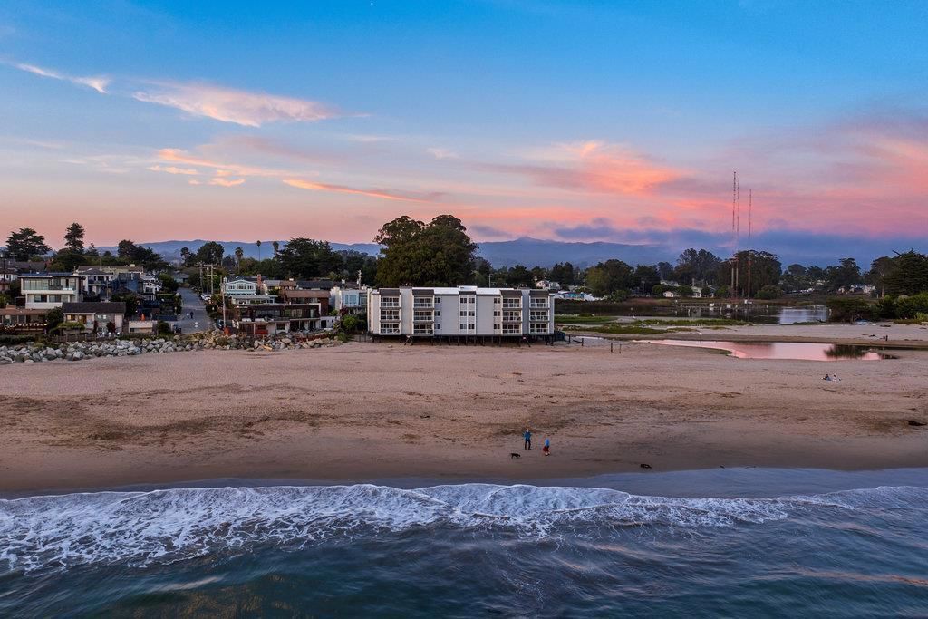 Photo of 22130 E Cliff Drive #2D, Santa Cruz, CA 95062 (MLS # ML82028330)