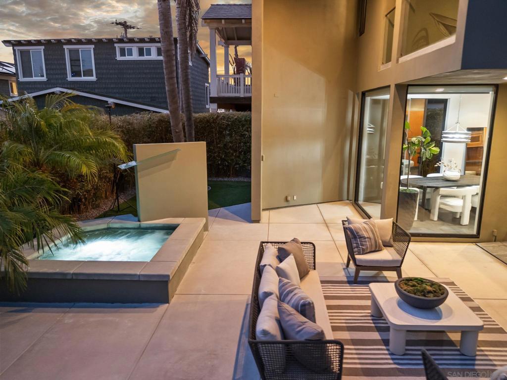Del Mar - Residential