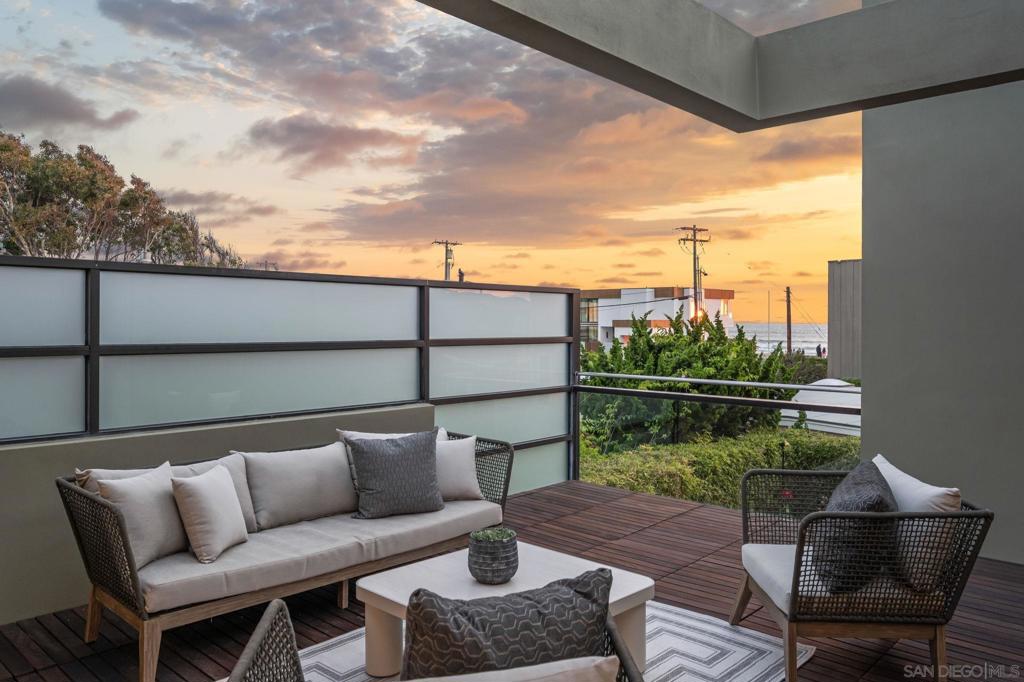 Del Mar - Residential
