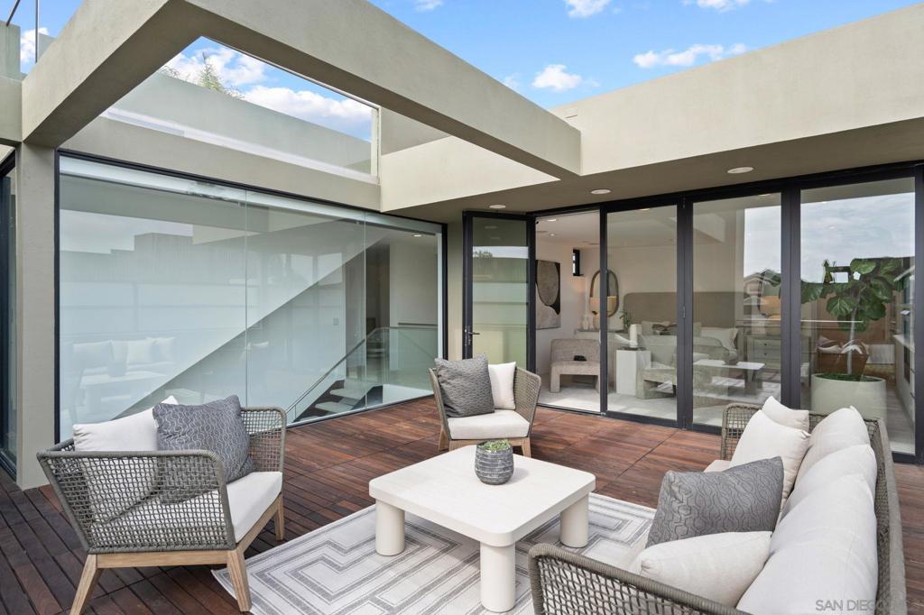 Del Mar - Residential