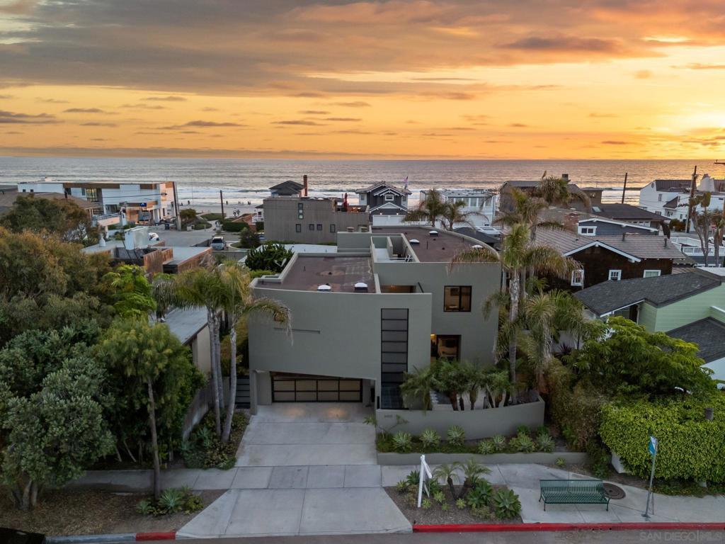 Del Mar - Residential