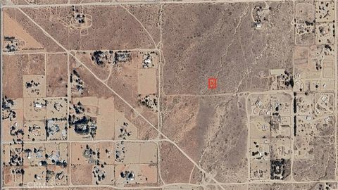Photo of 0 Sandstone Road, Phelan, CA 92371 (MLS # PW25094908) Photo of 0 Sandstone Road, Phelan, CA 92371 (MLS # PW25094908)