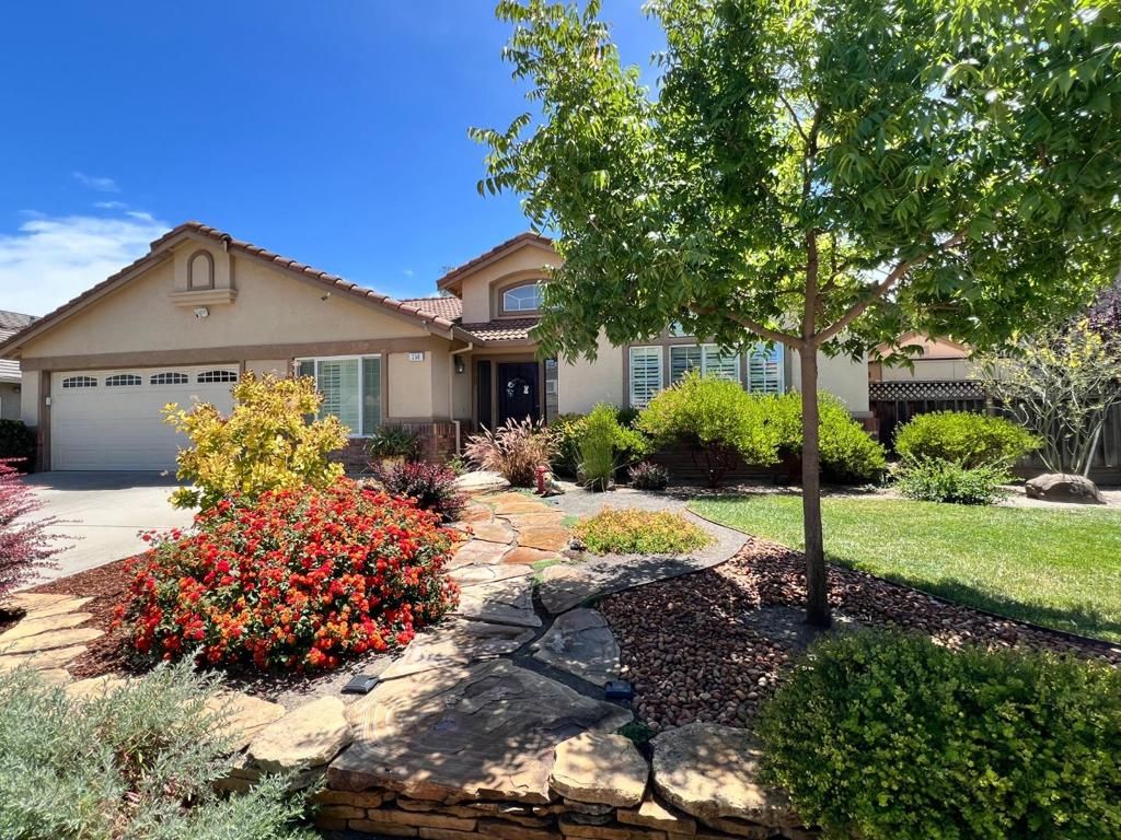 Photo of 350 Via Largo, Morgan Hill, CA 95037 (MLS # ML82050265)