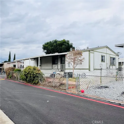 8191 Calabash Ave Unit 38, Fontana, CA 92335 - MLS#: DW25260810