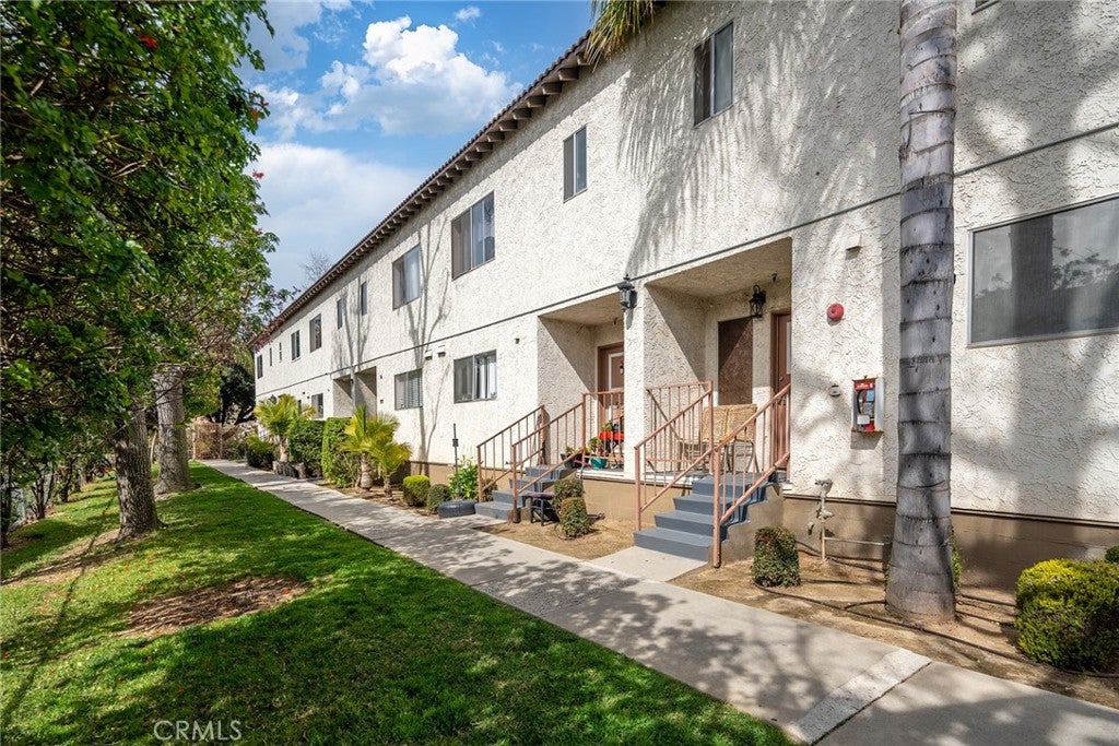 614 620 N Mar Vista