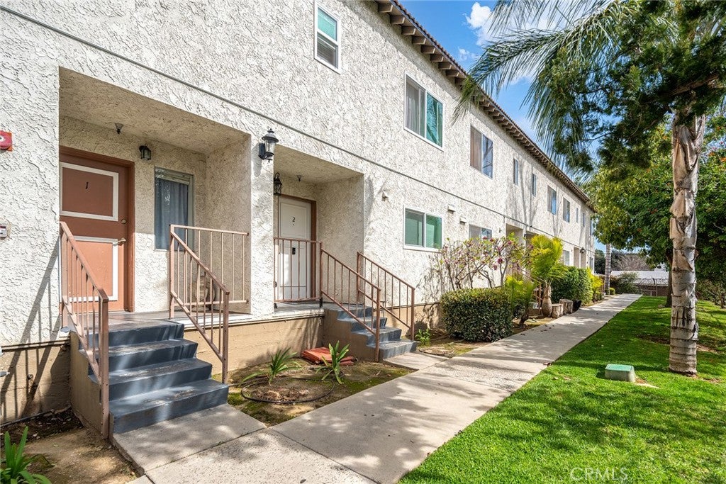 614 620 N Mar Vista