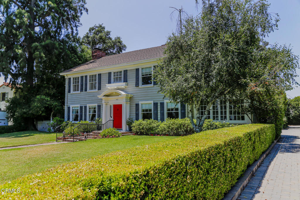 Properties 4 143 Country Club Drive