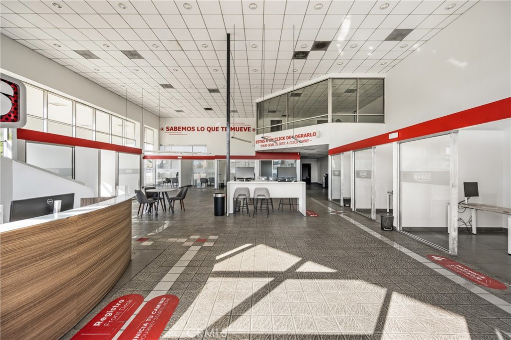 8559 Artesia Boulevard