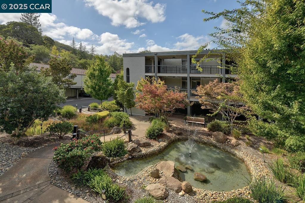 ROSSMOOR - Residential