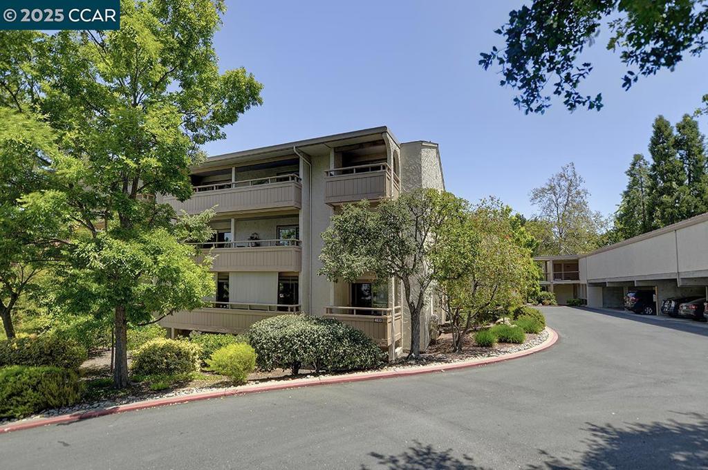 ROSSMOOR - Residential