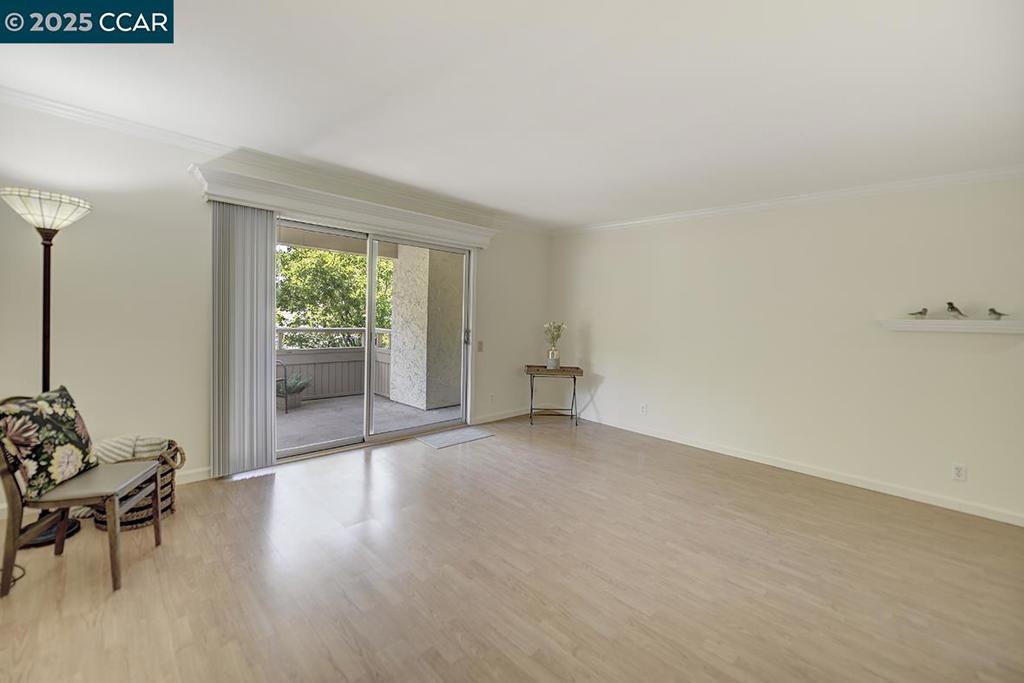 ROSSMOOR - Residential