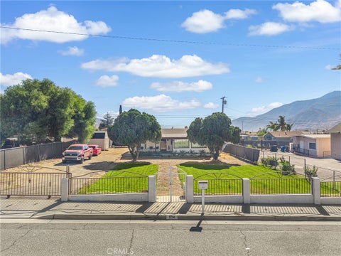 Tiny photo for 934 N Almond Way, Banning, CA 92220 (MLS # IG26191146)