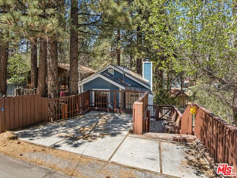 Photo of 109 W Aeroplane Boulevard, Big Bear City, CA 92314 (MLS # 26832799)