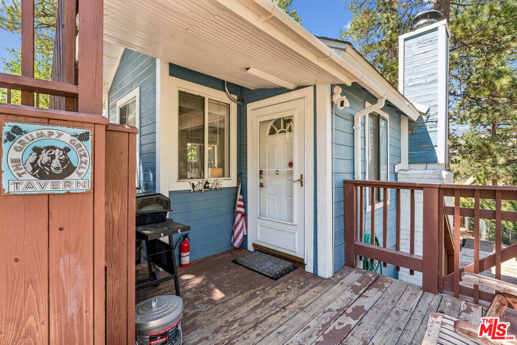 109 W Aeroplane Boulevard