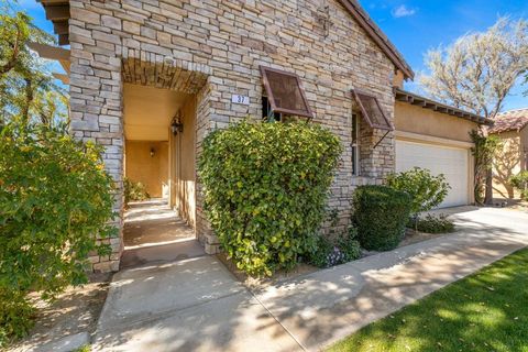 Photo of 37 Shoreline Drive, Rancho Mirage, CA 92270 (MLS # 219124557DA) Photo of 37 Shoreline Drive, Rancho Mirage, CA 92270 (MLS # 219124557DA)
