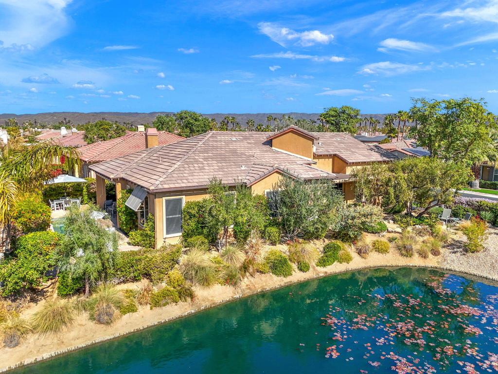 37 Shoreline Drive
