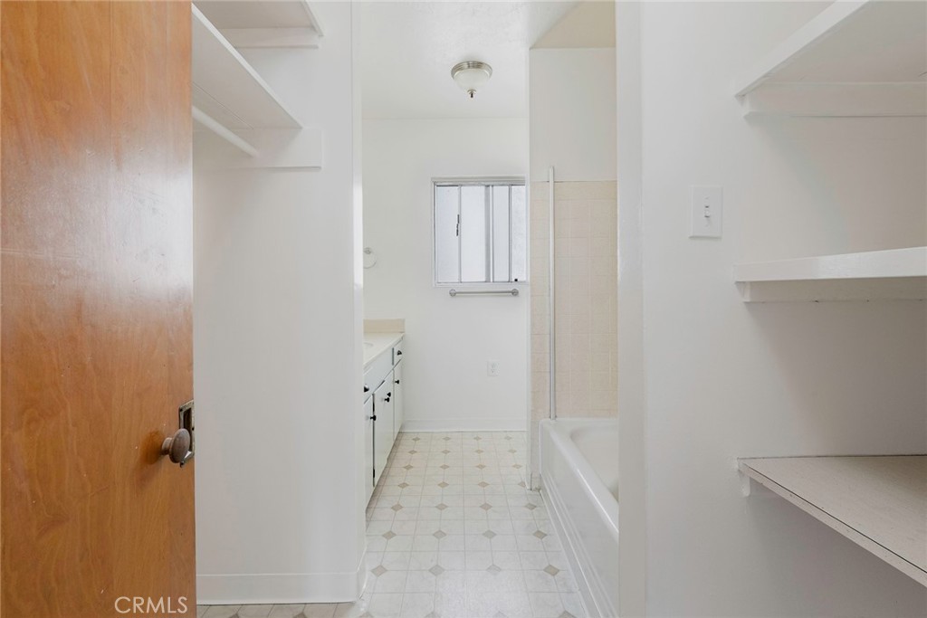 Belmont Shore (BSD) - Residential Income