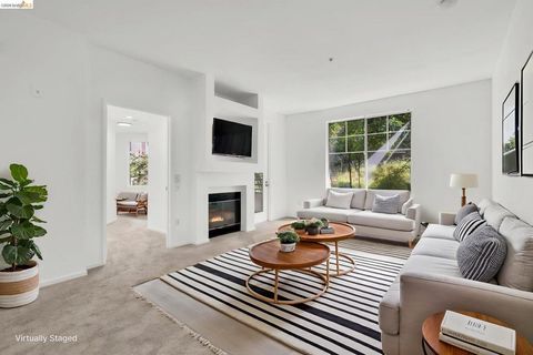 Photo of 220 Caldecott Ln #207, Oakland, CA 94618 (MLS # 41132791)