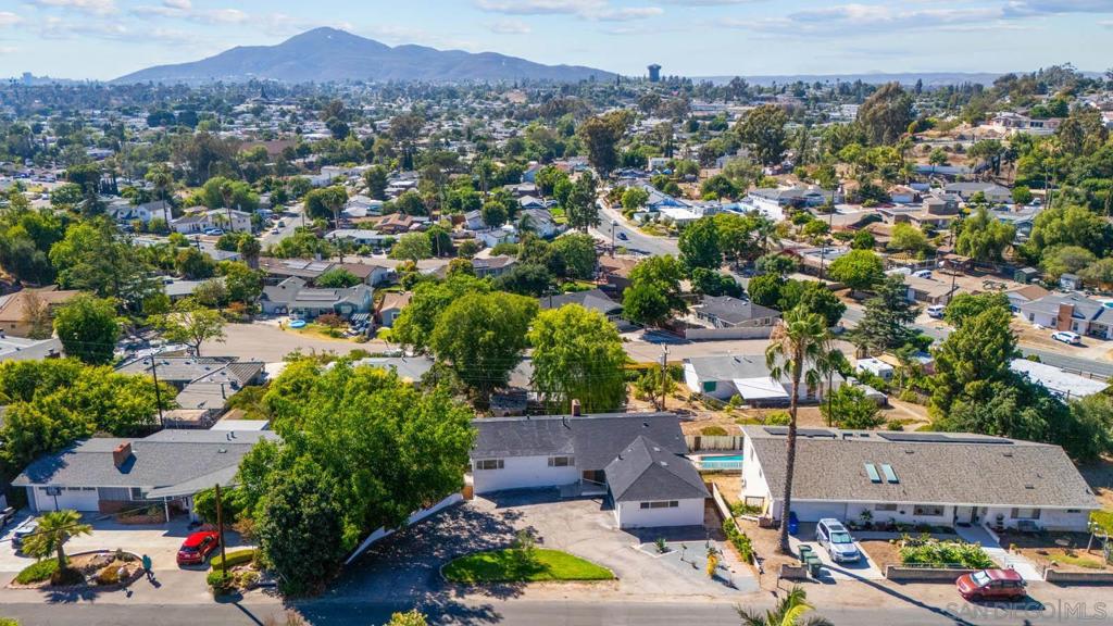 198 Croydon Ln