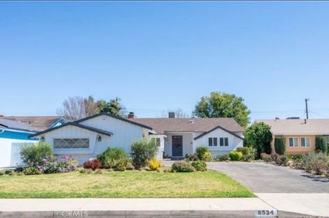 Photo of 8534 Bothwell Rd, Northridge, CA 91324 (MLS # SR26070976)